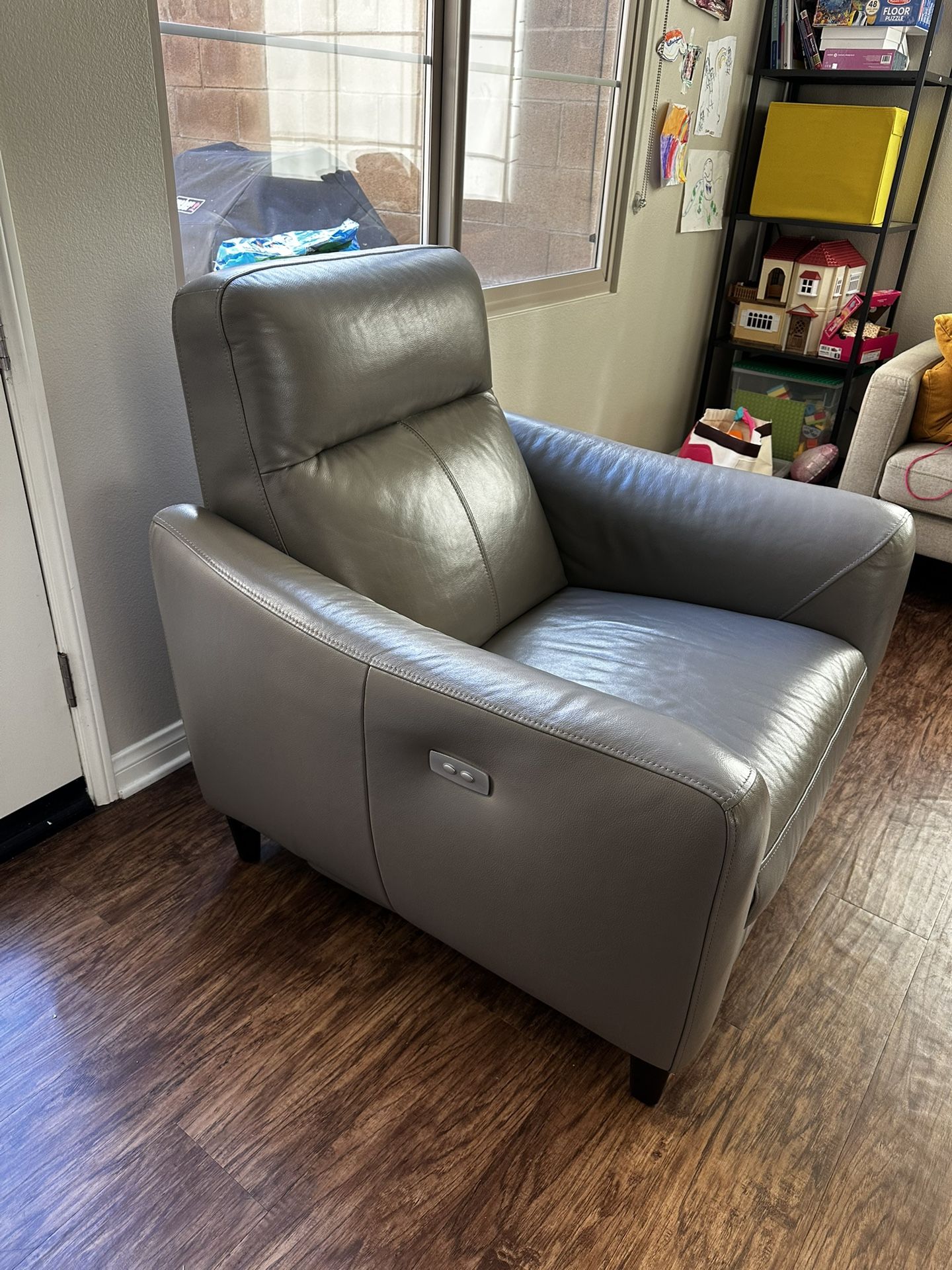 Reclining Leather Chair