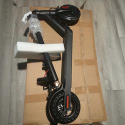 3000w 52v28 Electric Segway Maximum Speed: 30 mph Range: 28 miles Features: 8.5-inch wear-resistant solid tires Foldable lightweight des