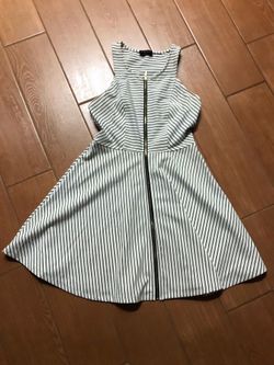 Bebe Black 🖤 White Striped Cocktail Dress size Small
