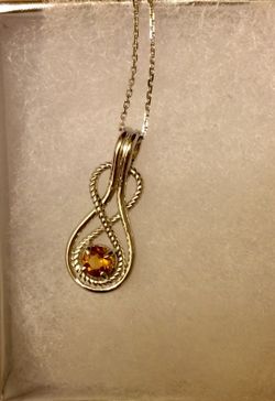 10k white gold Necklace with November Birthstone Pendant