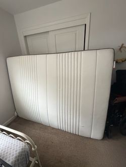 IKEA HAUGSVÄR King Size Hybrid Mattress