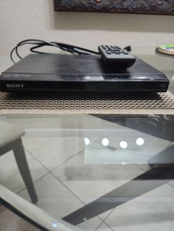 Sony DVD Player with Remote & Cables $16.- Firm