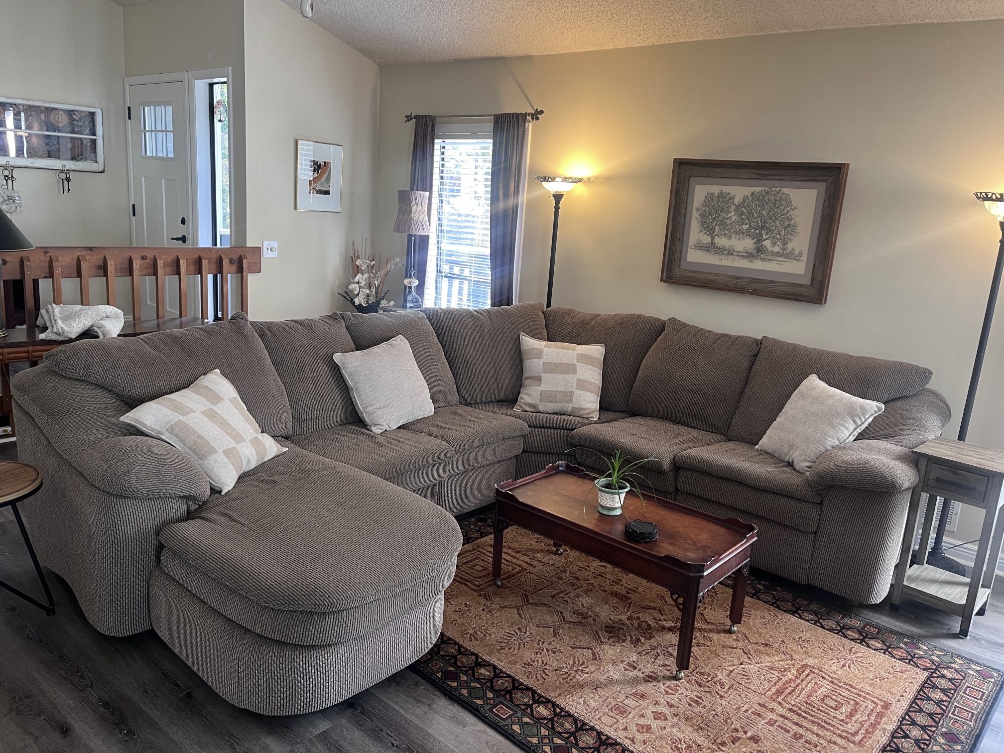 Sectional Recliner W Chase