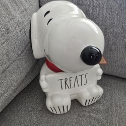 Brand New Rae Dunn Ceramic Snoopy 11" Treats  Cookie Jar 