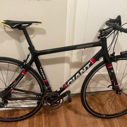 56cm Giant Advanced Carbon Road Bike With Campy Record Carbon 10sp