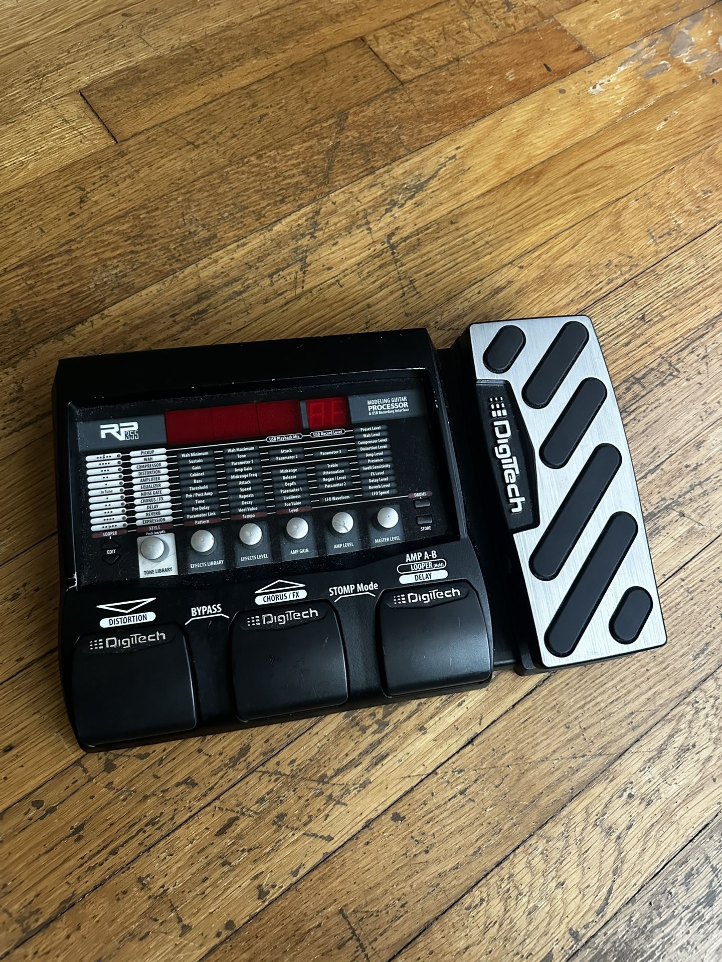 Digitech RP355, Multi-Effect Pedal