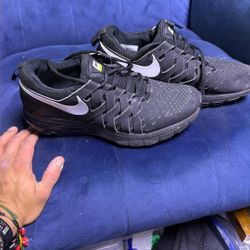 Nike Finger Trap Max