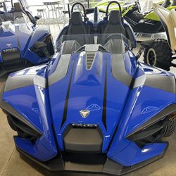2023 Polaris Slingshot SL Manual