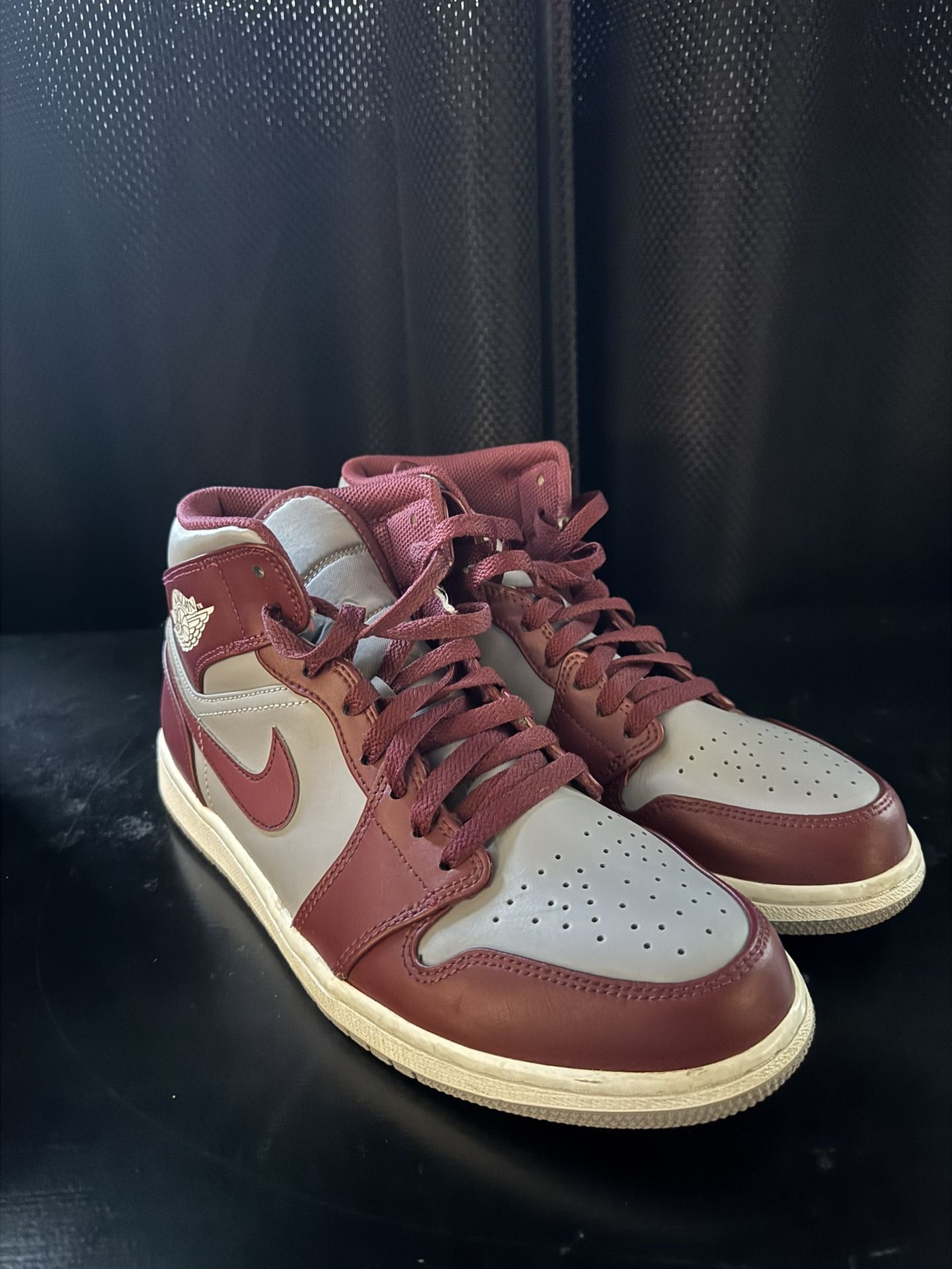 Air Jordan 1 “Cherrywood Red” size 10.5