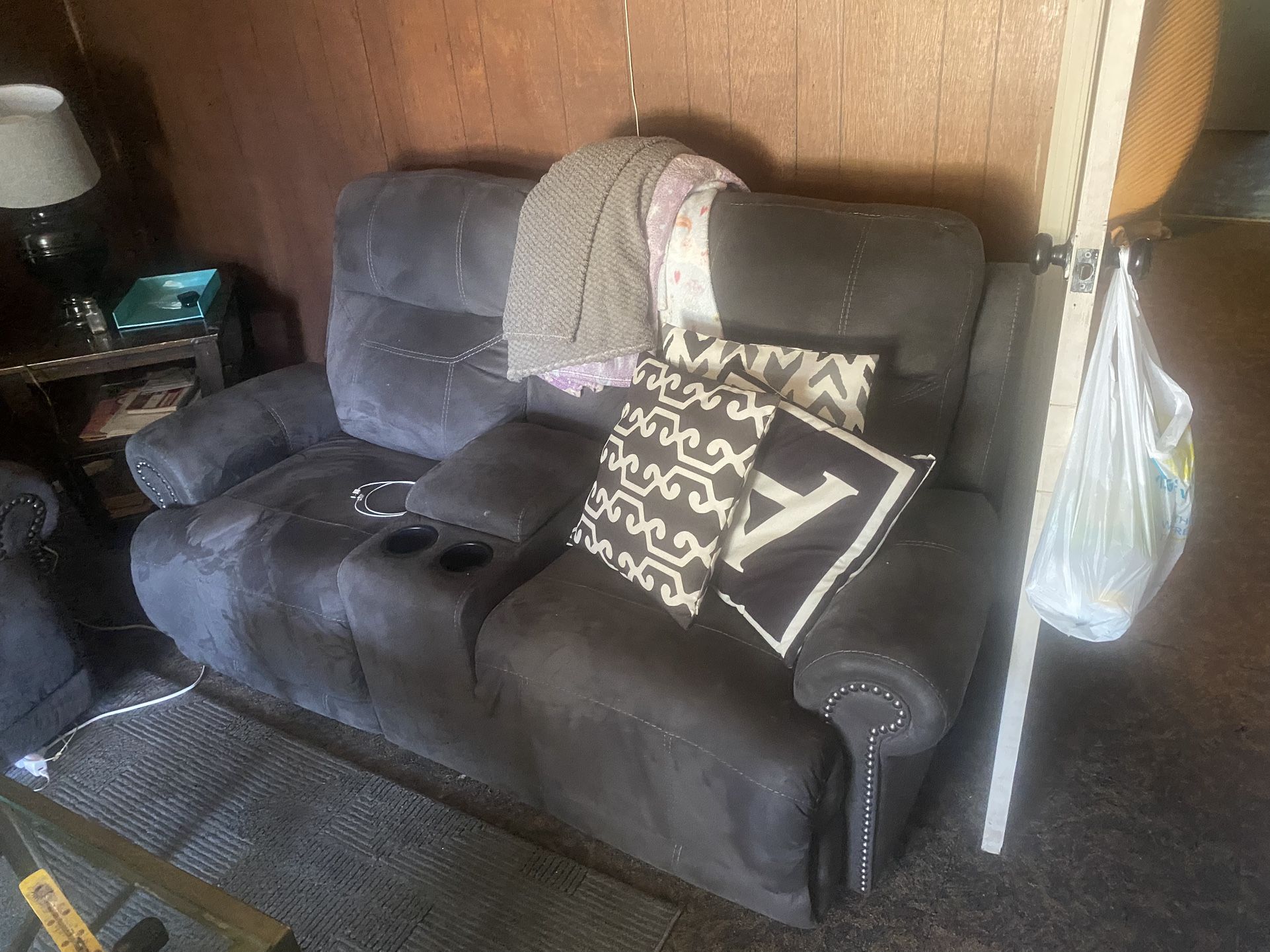 Recliner let out couches