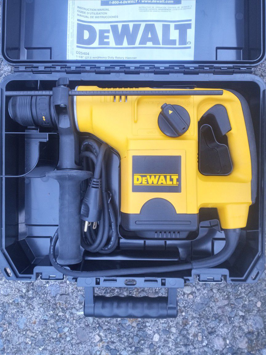 DeWalt D25404 SDS Roto Rotary Chipping Hammer Drill 🔨. 8.3amp New in Case. For Pick Up Fremont Seattle. No Low Ball Offers Please. No Trades 
