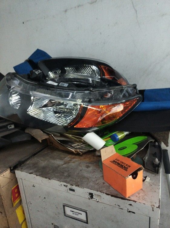 2008 Honda Accord Headlights