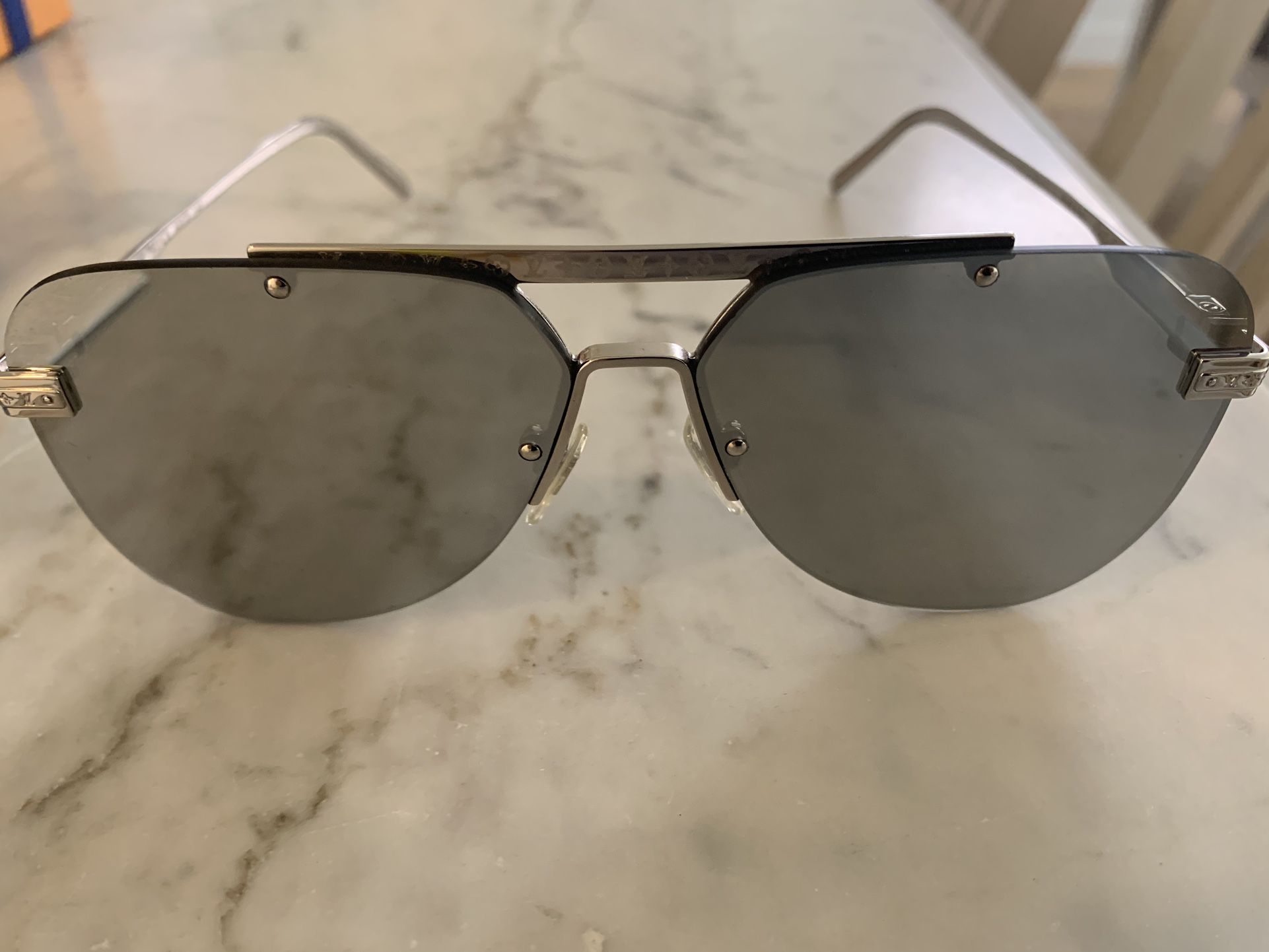 Louis Vuitton Sunglasses (Desmayo Cat Eye) for Sale in Los Angeles, CA -  OfferUp