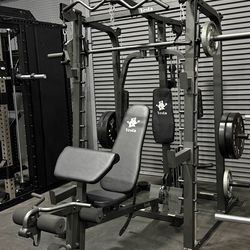 Brand NEW FREE DELIVERY SMITH MACHINE WITH BENCH