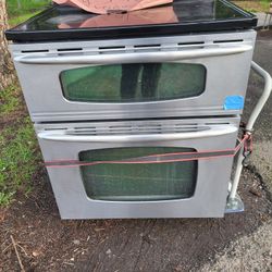 Maytag  Double Oven Five Burners