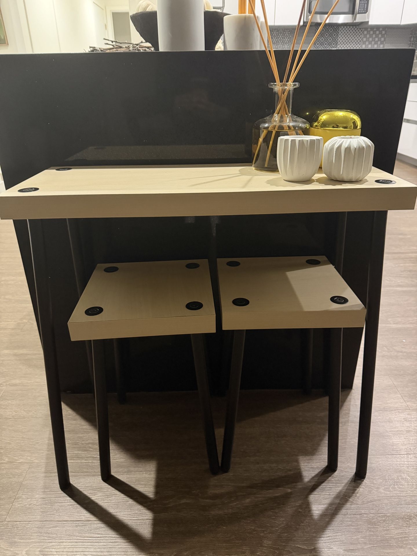 Table Top With Chair