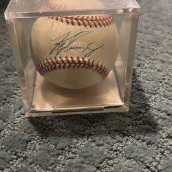 Signed Ken Griffey Jr Baseball Authenticated 