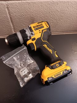 New dewalt 12V drill driver