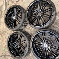 Rohana RC 20 staggered wheels 5x112