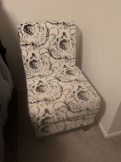 Accent chair