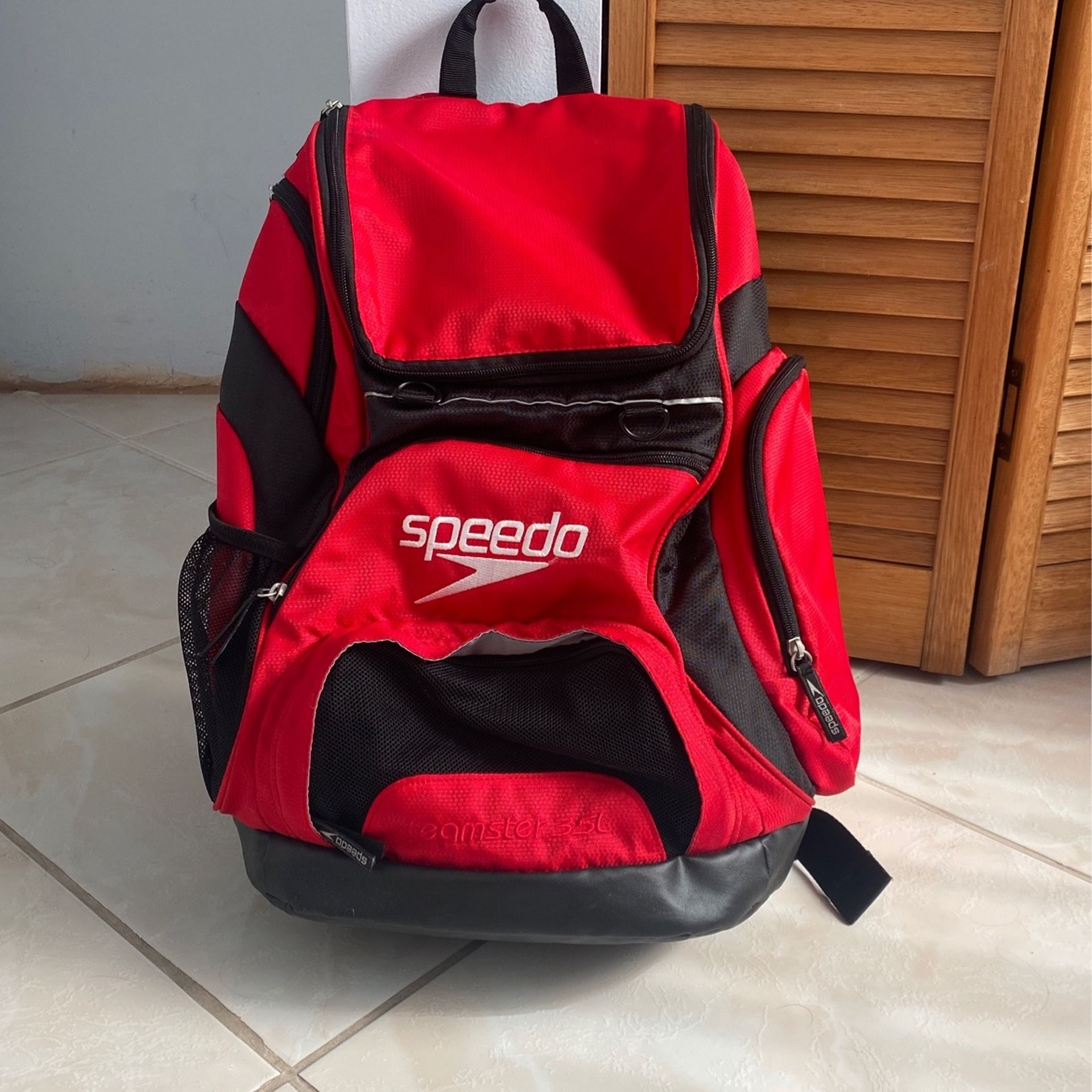 Brand New Speedo Backpack (Red) !I CAN DELIVER!