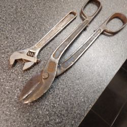 10 Inch Cresant Wrench. Cresant. Tin Snips. Both. 25 Bucks