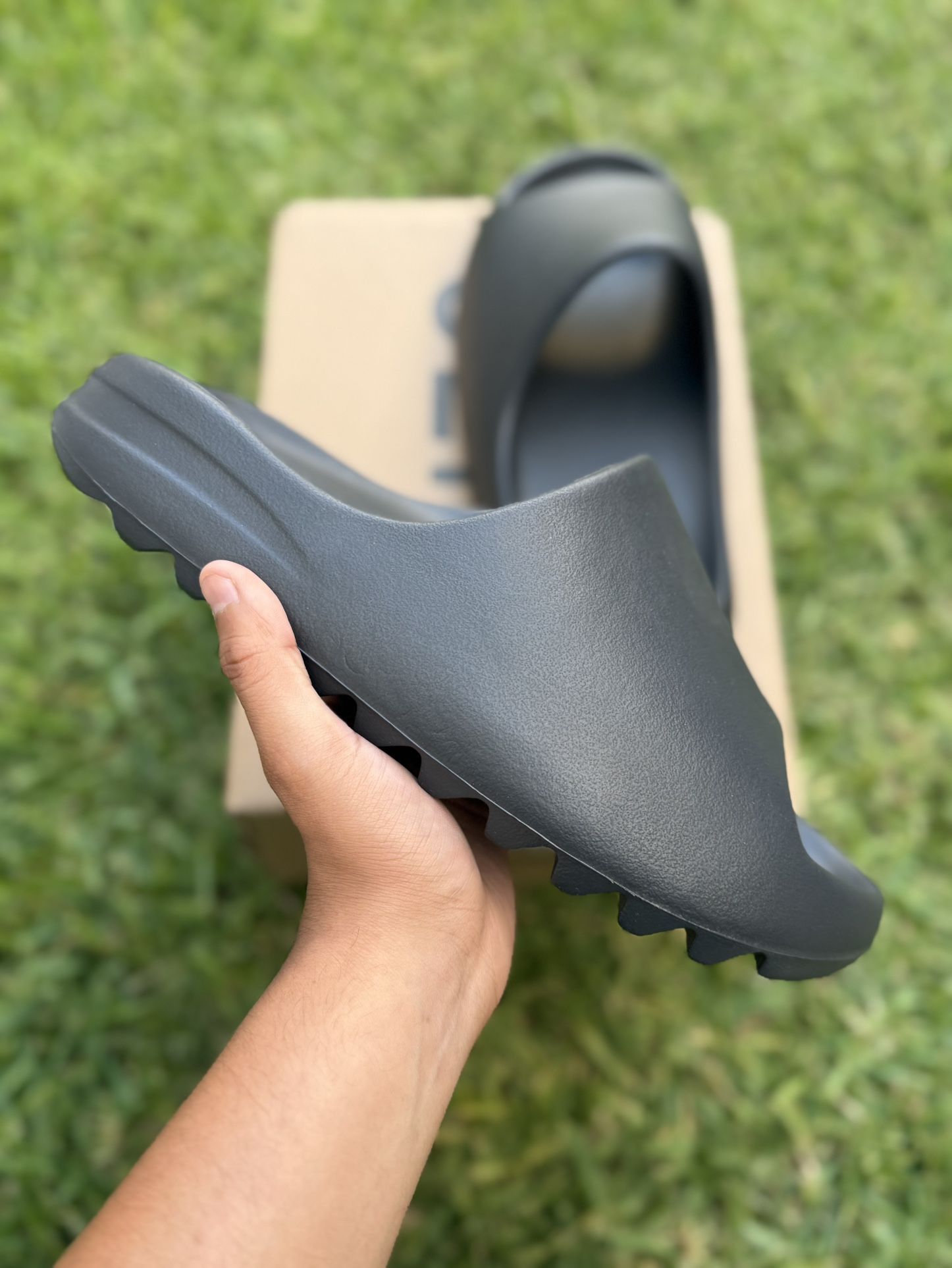 Yeezy Slides Size 10