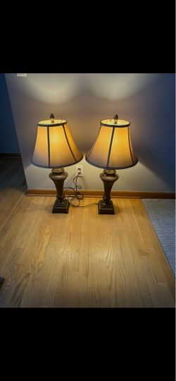 Pair of Traditional  gorgeous Table Lamps