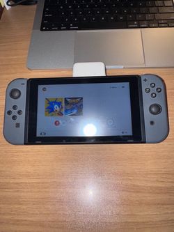 Nintendo Switch (docking station & pro controller)