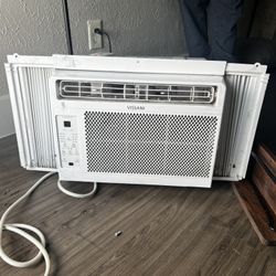 Vissani AC Window Unit