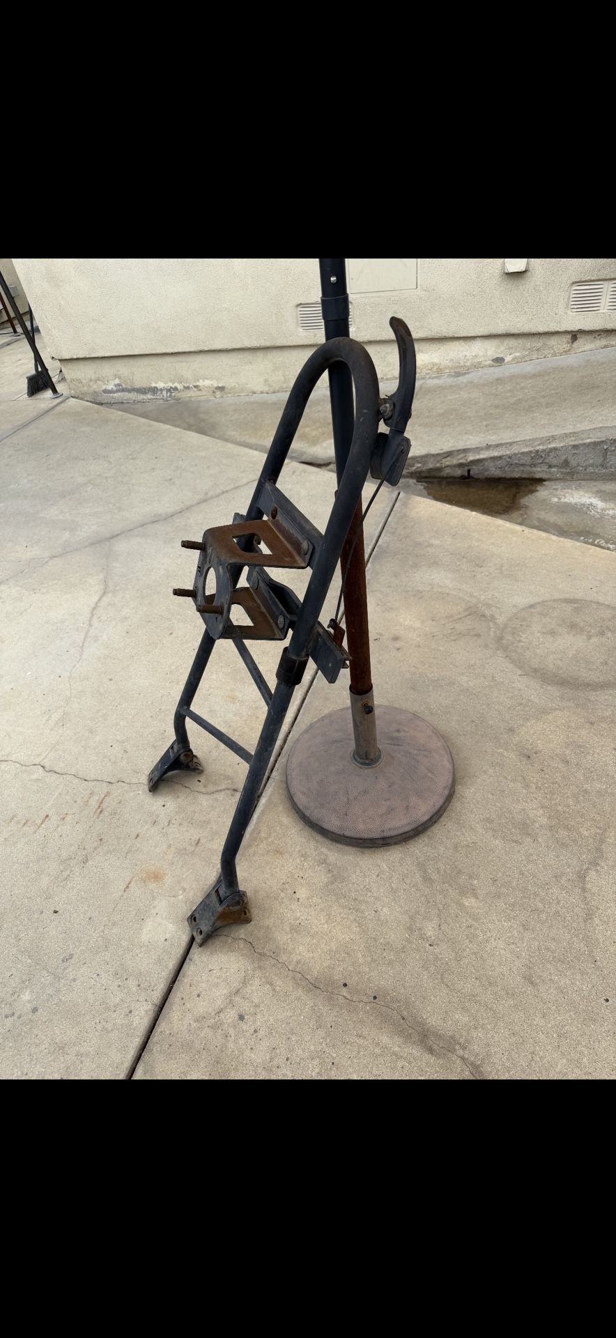 92-96 Bronco Spare Tire Carrier 