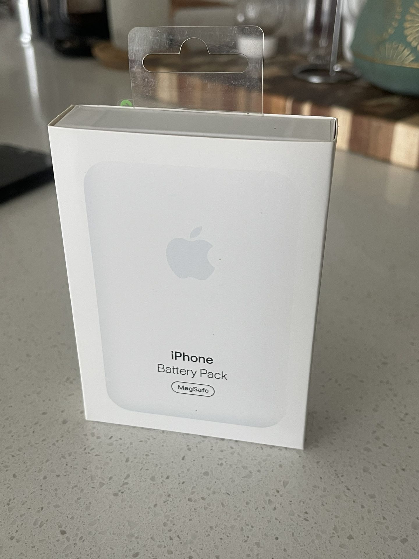 APPLE MAGSAFE PORTABLE BATTERY PACK