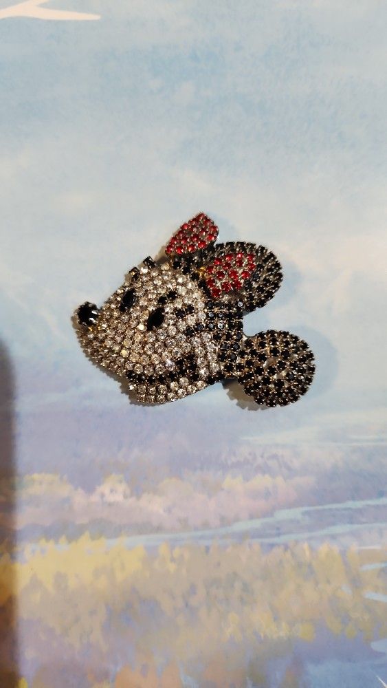 Minnie Mouse Brooch