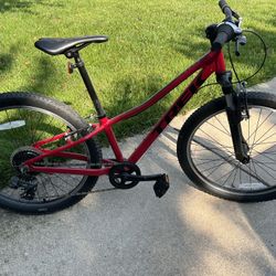Trek Pre-Caliber 24” 8 Speed