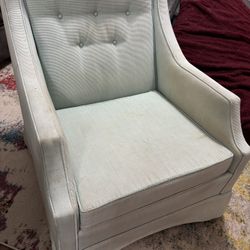 FREE - Vintage armchair, can deliver