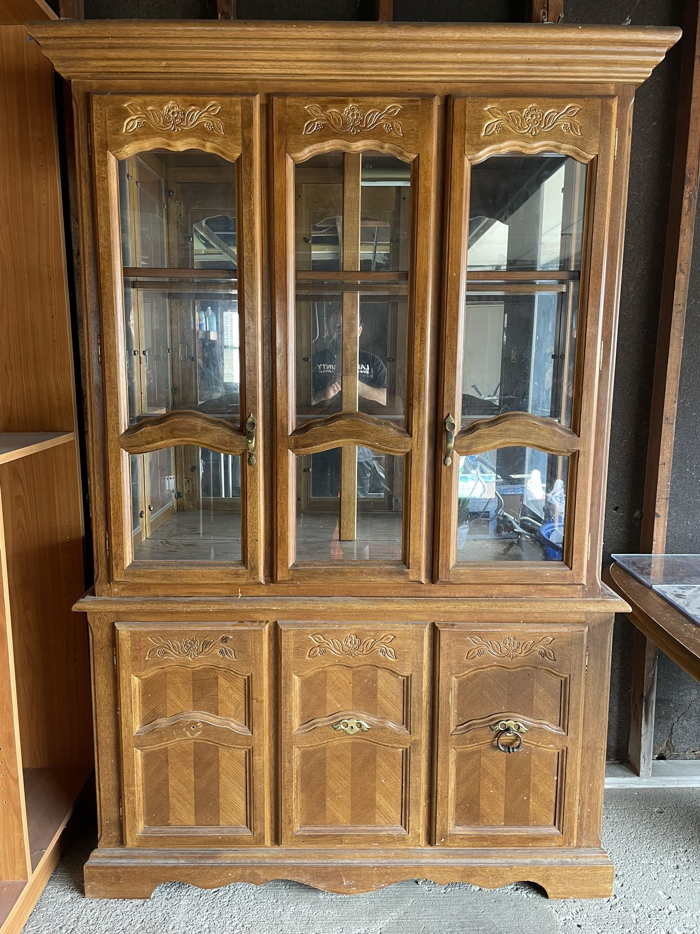 Wood China Cabinet Furniture