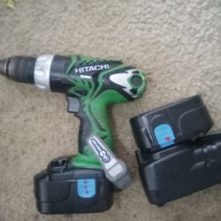 Hitachi Drill w/ 2 Batteries + Charger