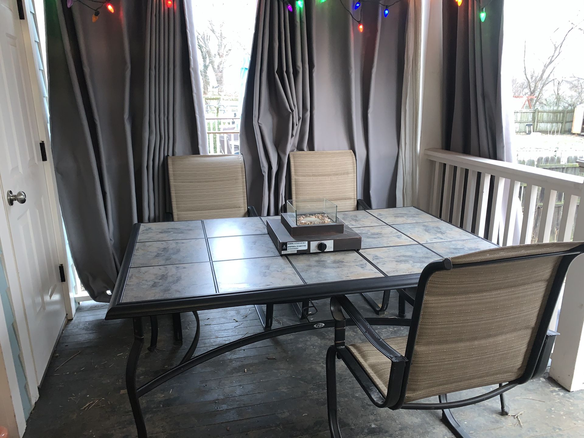 Hampton Bay Patio Table & Chairs (6)