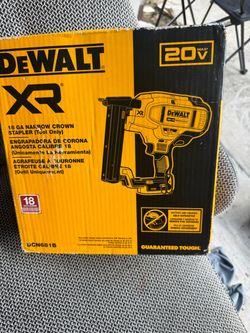 Stapler dewalt 18 guage tool only