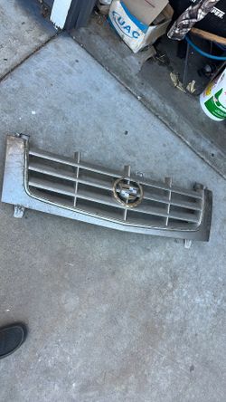 Front Escalade grill