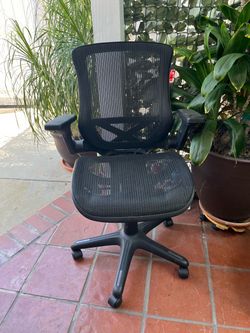 Desk chair