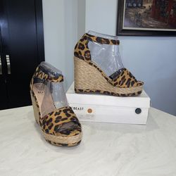 New!! Women Wedges Heels - Multiple Sizes