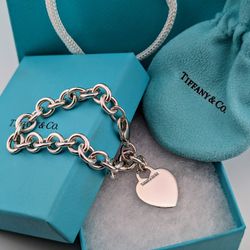 Beautiful Authentic 7" Tiffany & Co Heart Bracelet 