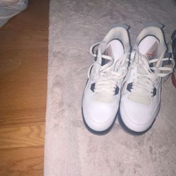Jordan 4 