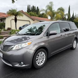 2013 Toyota Sienna