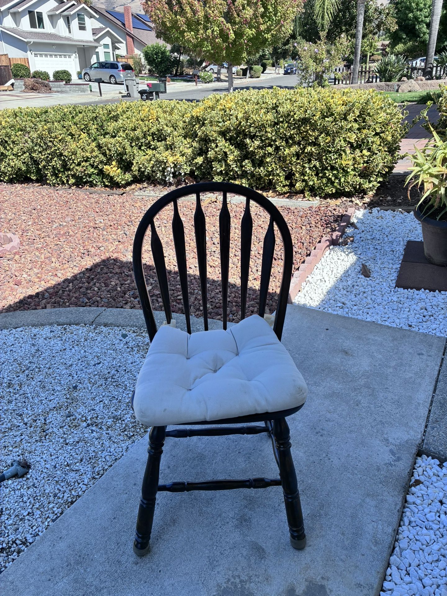 Oak Table With 4 Chairs