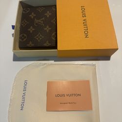 Mens LV wallet