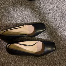 Black Naturalizer Block Heels 5.5
