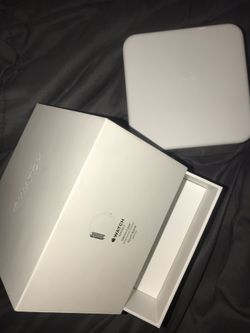Apple Watch Box with Band (Series 2)