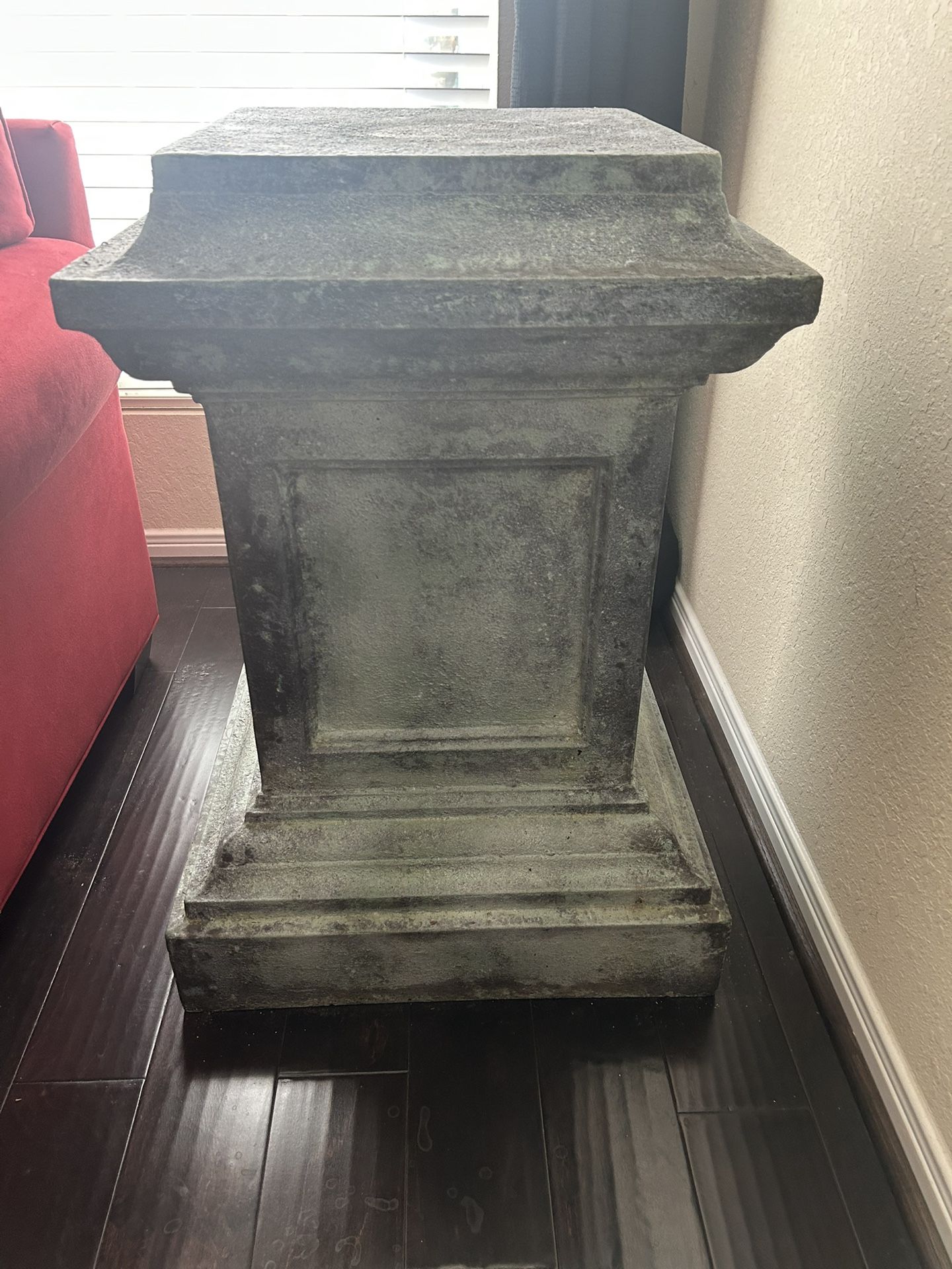 Beautiful Decorative Large Cast Iron Pedestal 20” X 31.5”